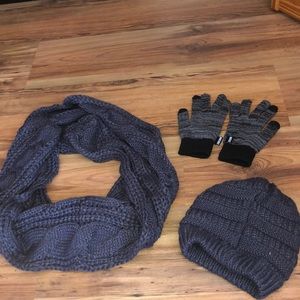 Scarf, hat and gloves set